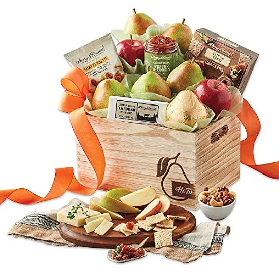 Harry & David Signature Pear, Nut, and Cheese Gift Bask